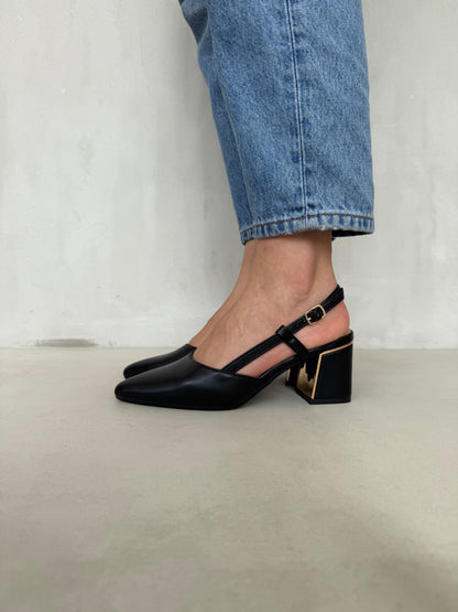 14342 – Zapatos de tacón negro con tiras cruzadas y pulsera ajustable para dama