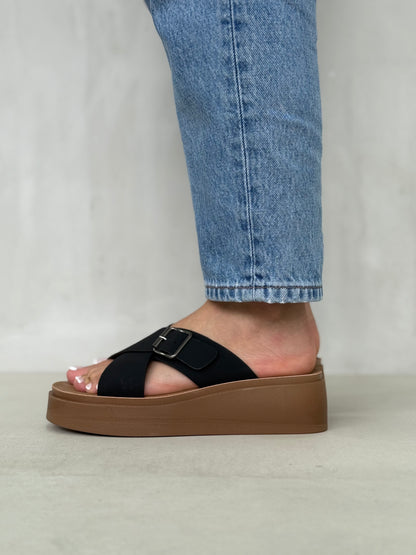 14088 - Sandalias con Plataforma y Hebilla