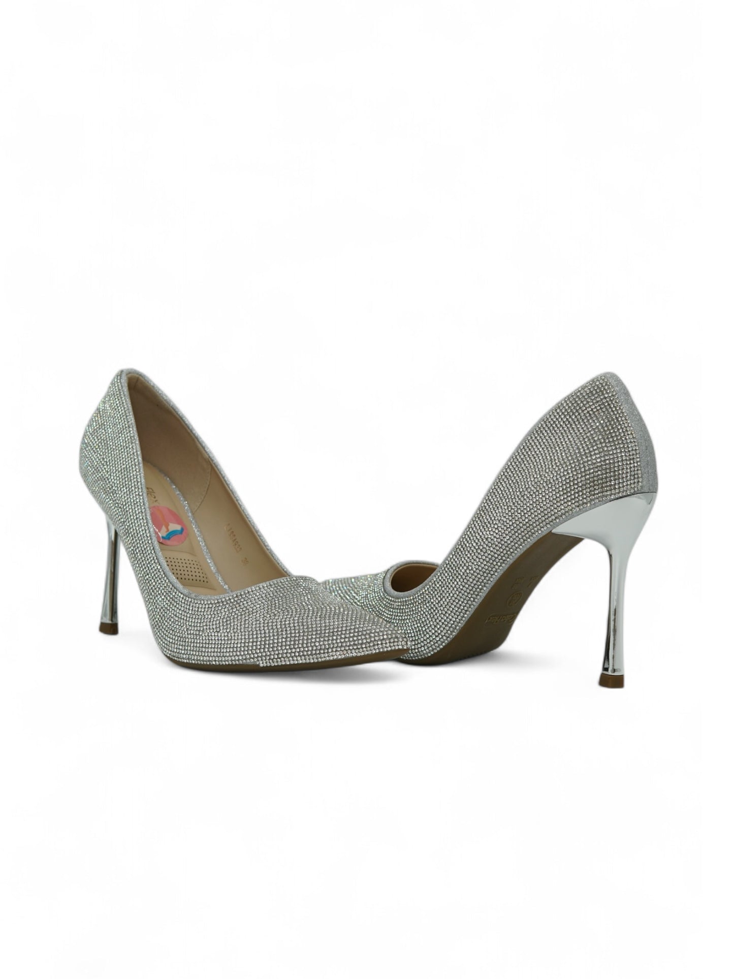 14260 – Tacones Plateados con Brillos Finos y Punta Cerrada