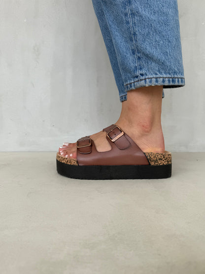 14504 – Sandalias Plataforma con Hebillas Chestnut