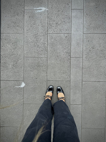 13463 - Zapatos de Tacón Bajo para Mujer en Charol Negro