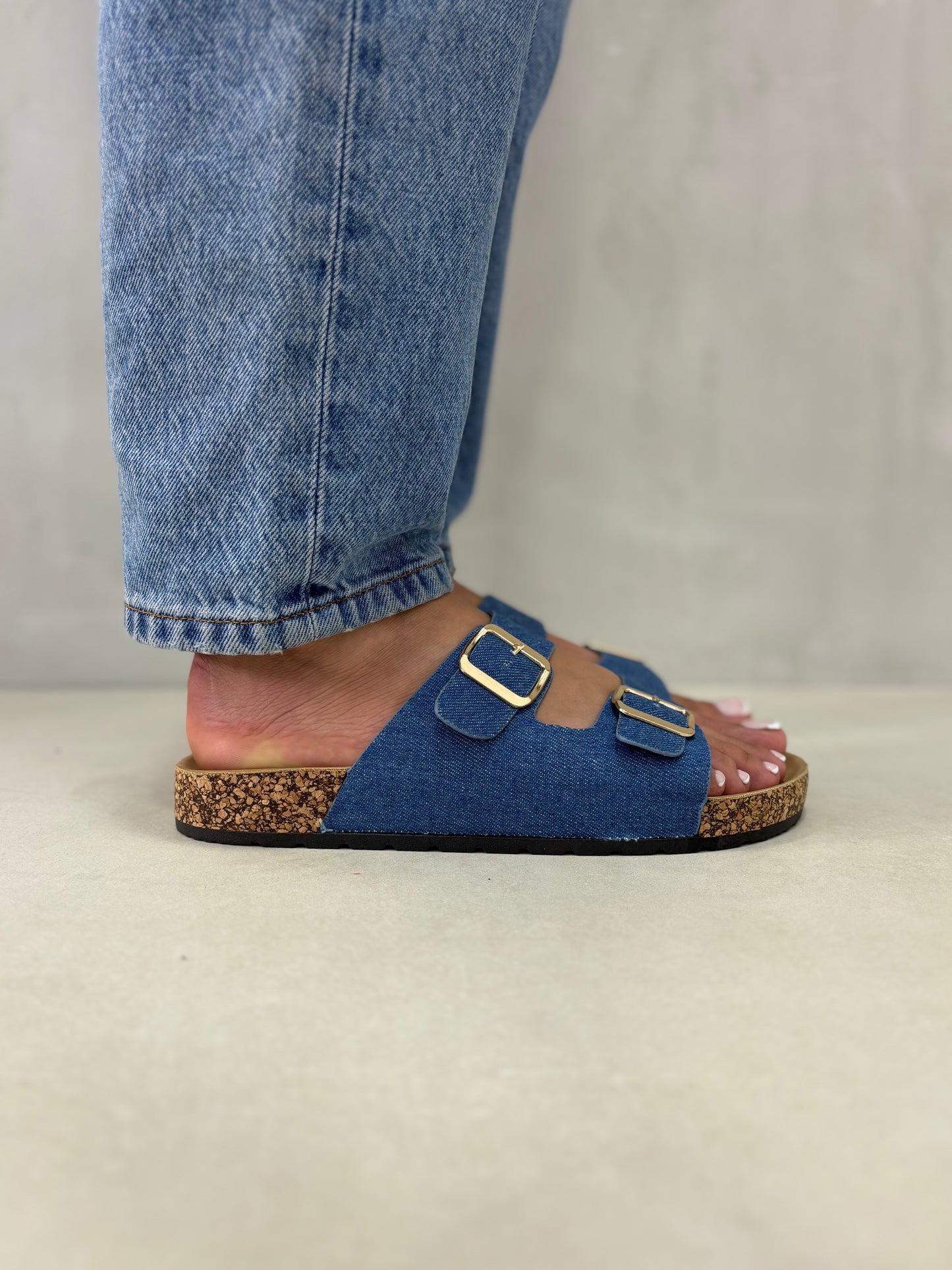 14311 – Sandalias Jeans con Doble Hebilla y Suela de Corcho