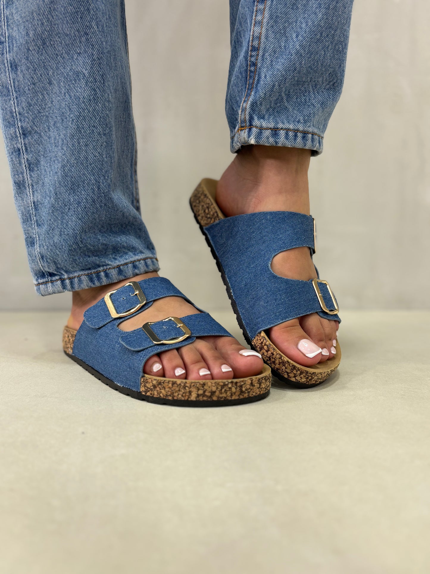 14311 – Sandalias Jeans con Doble Hebilla y Suela de Corcho