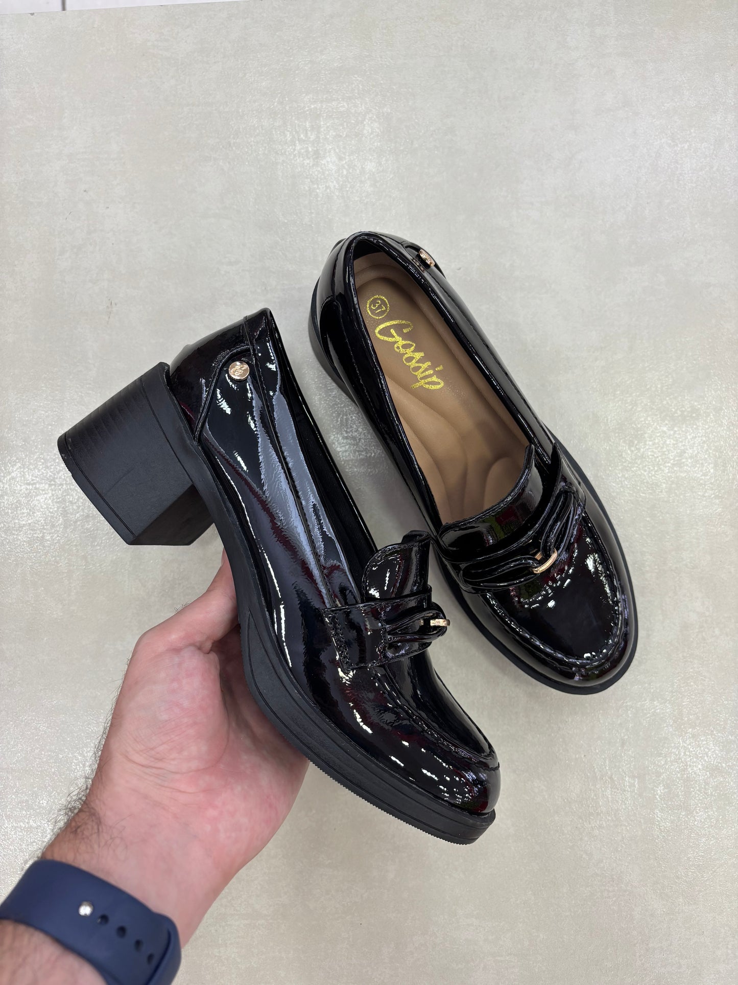 13998 - Mocasines de Tacón en Charol