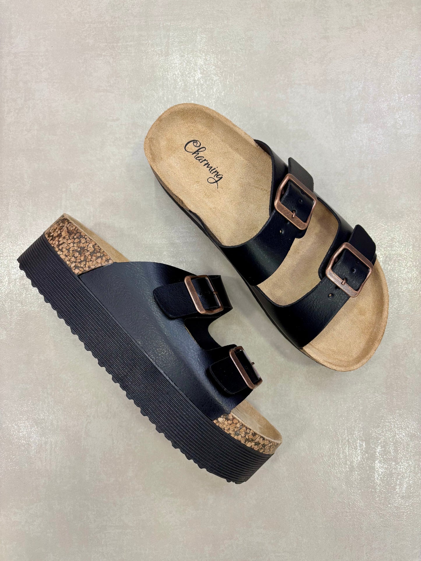 14281 – Sandalias negras con plataforma y doble hebilla para dama