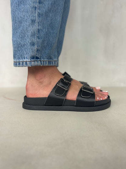 14488 – Sandalias Negras con Hebillas Metálicas