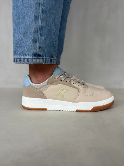 14242 – Tenis beige con celeste para dama Kelme