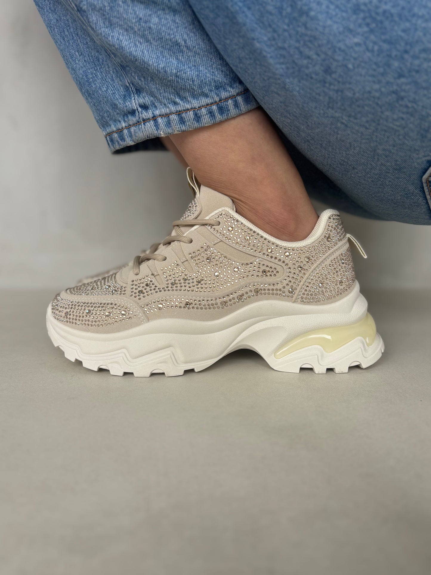 14441 – Tenis Khaki con Brillos y Suela Chunky