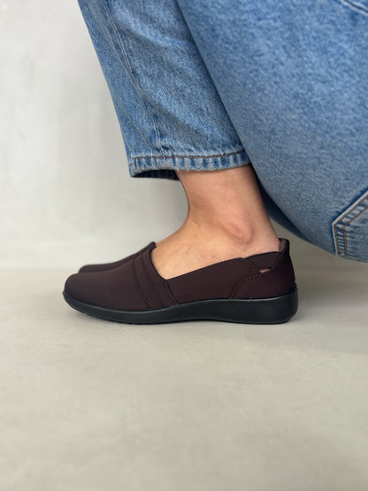 14446 – Zapatos de Mujer Marrón con Suela Ergonómica