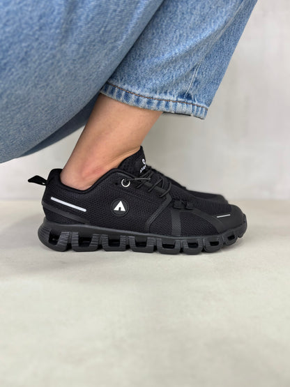 14290 – Tenis deportivos totalmente negros para hombre