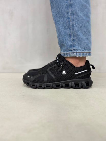 14290 – Tenis deportivos totalmente negros para hombre