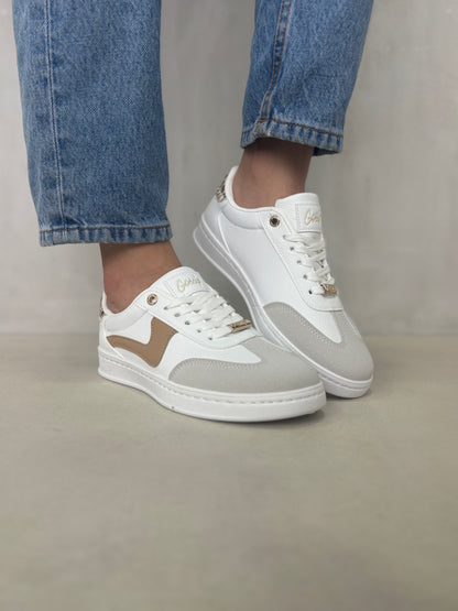 14317 – Zapatillas blancas con detalle beige y estampado animal print para dama