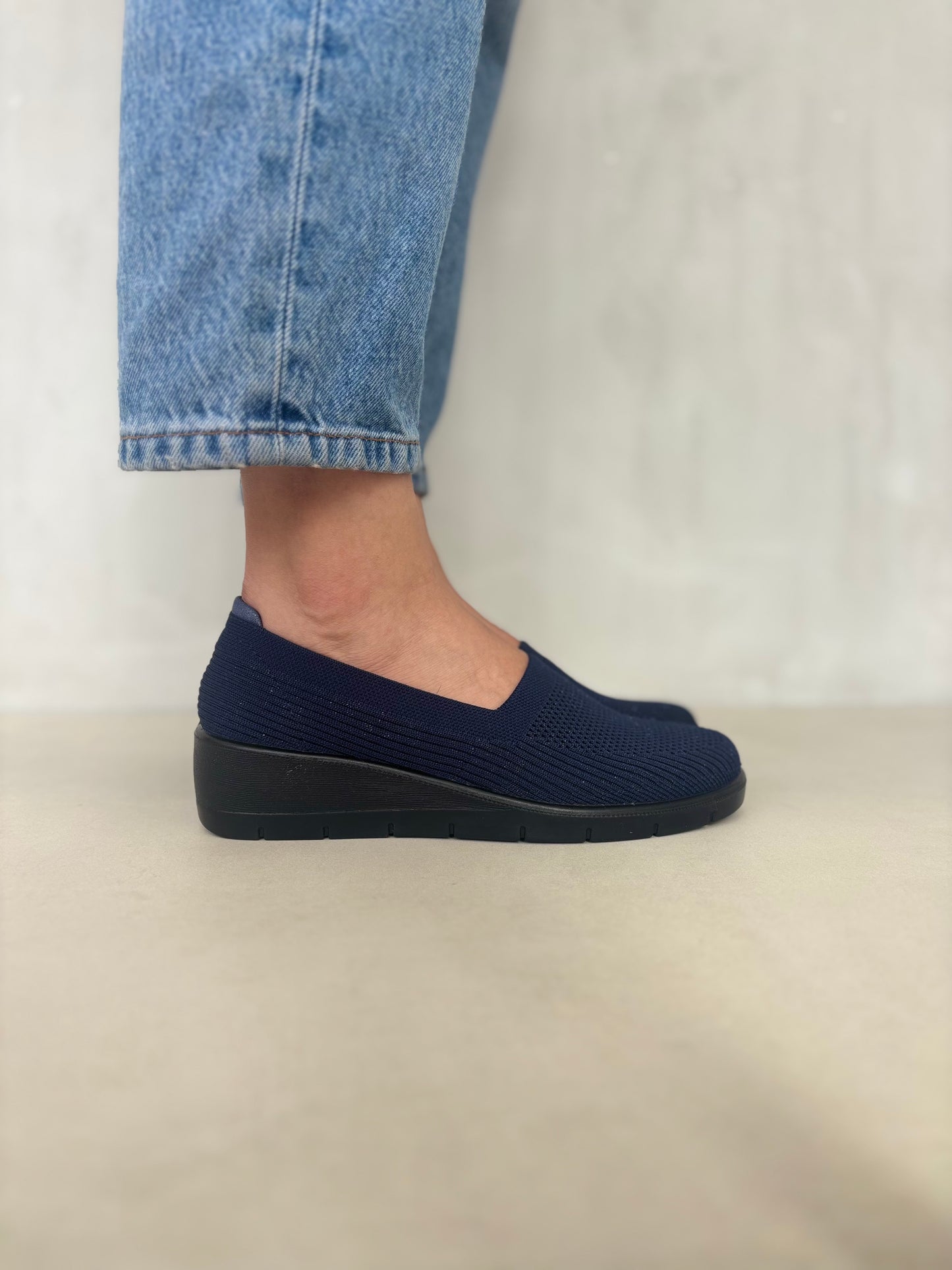14082 – Zapatos Azul Marino Tejidos con Plataforma Ergonómica