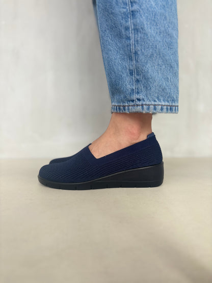 14082 – Zapatos Azul Marino Tejidos con Plataforma Ergonómica