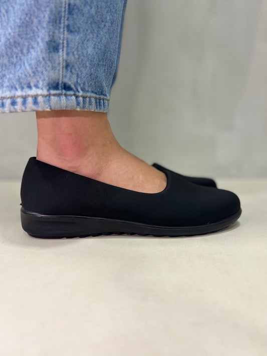 13636 – Zapatos Negros Livianos Tipo Bailarina