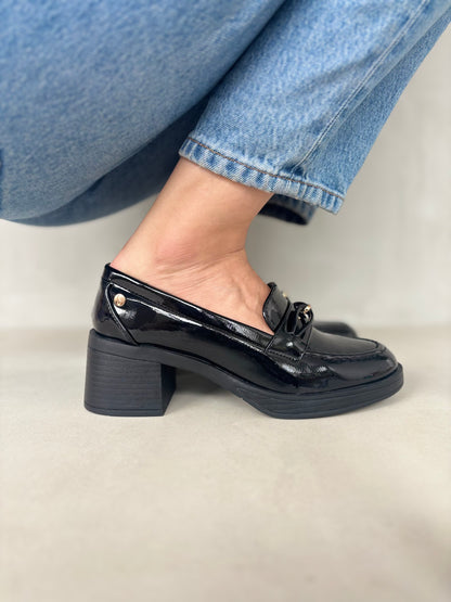 13998 - Mocasines de Tacón en Charol