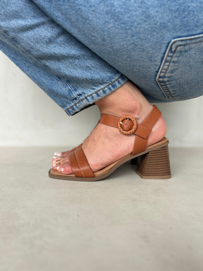 13139 - Sandalias de Tacón Medio para Mujer en Color Terracota