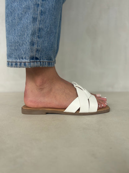 14019 - Sandalias Planas de Mujer con Diseño Entrelazado