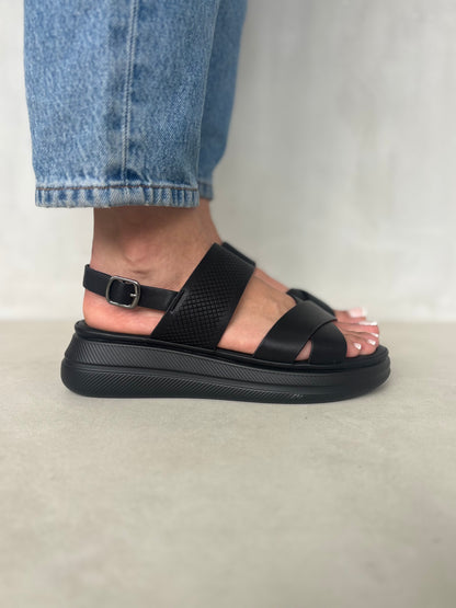 14026 - Sandalias con Plataforma y Correa Ajustable