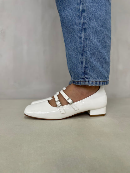 13592 - Zapatos Mary Jane para Mujer en Charol Blanco con Tacón Bajo