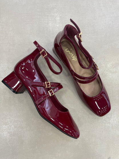 14314 – Mary Jane Burdeos de Charol con Doble Correa y Tacón Bajo