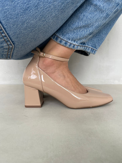 11629 - Zapatos de Tacón Cuadrado en Charol Rosado