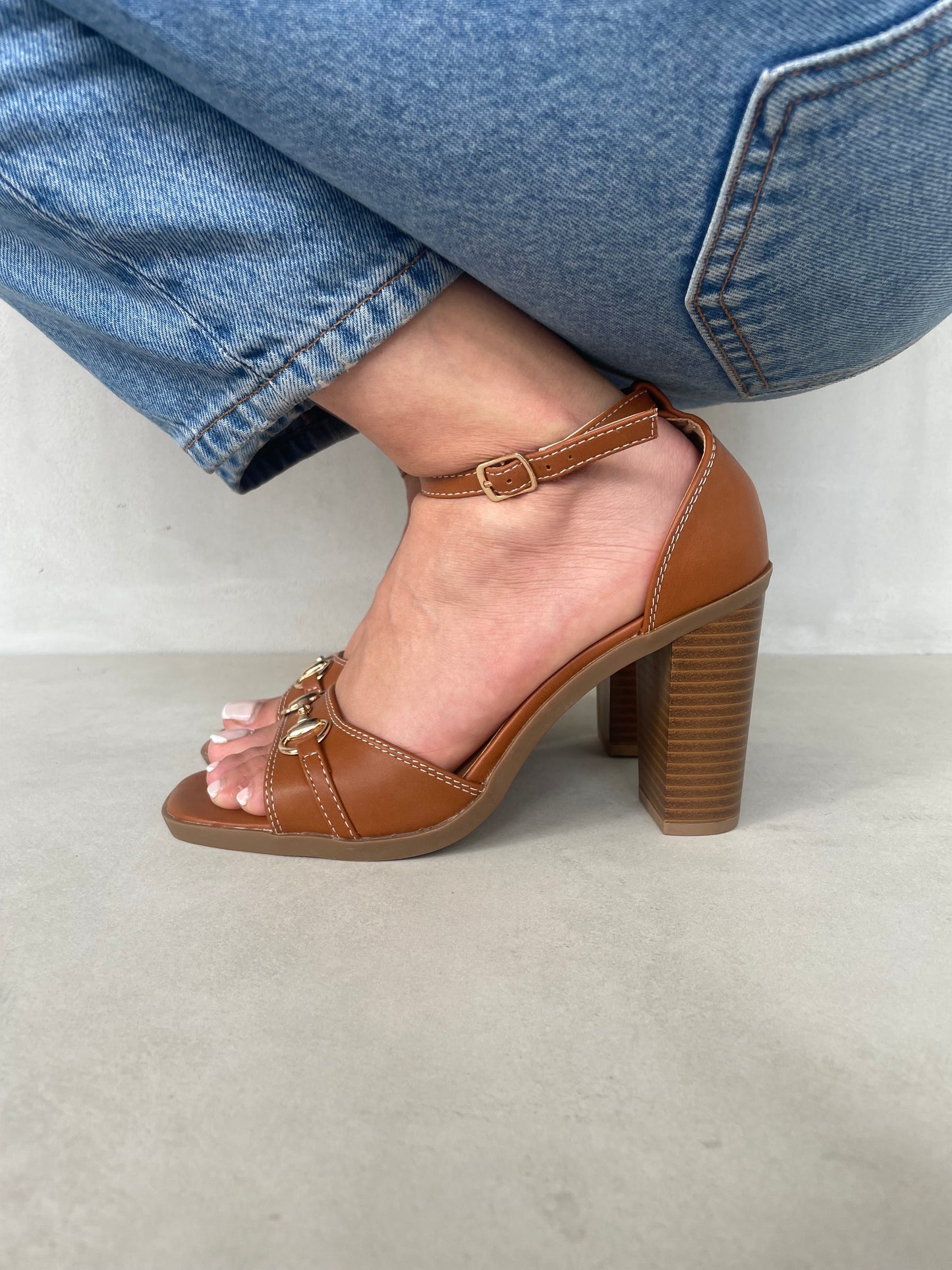 13134 - Sandalias de Tacón Alto para Mujer en Color Café