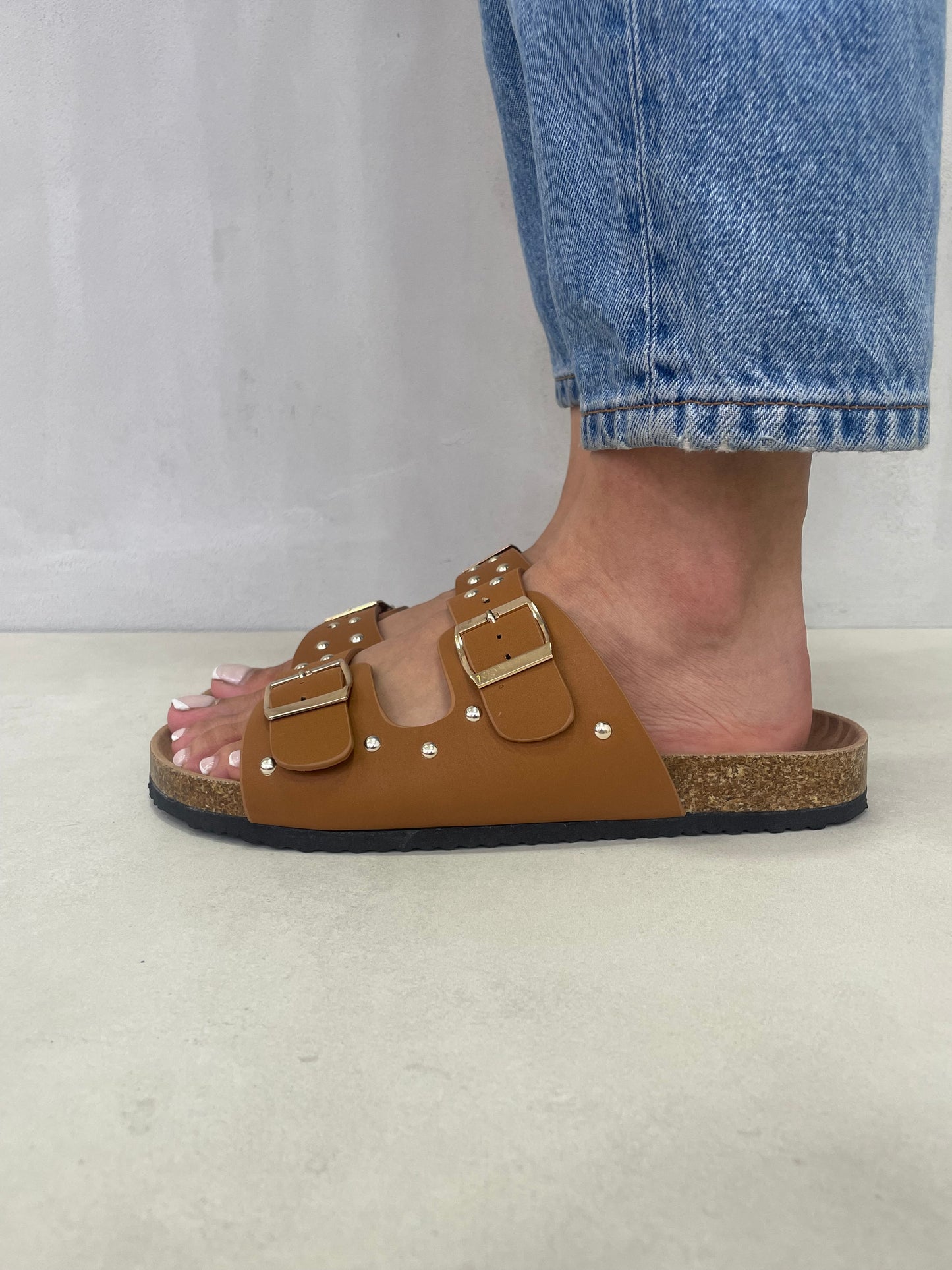 14109 - Sandalias de Mujer Camel con Hebillas y Suela de Corcho