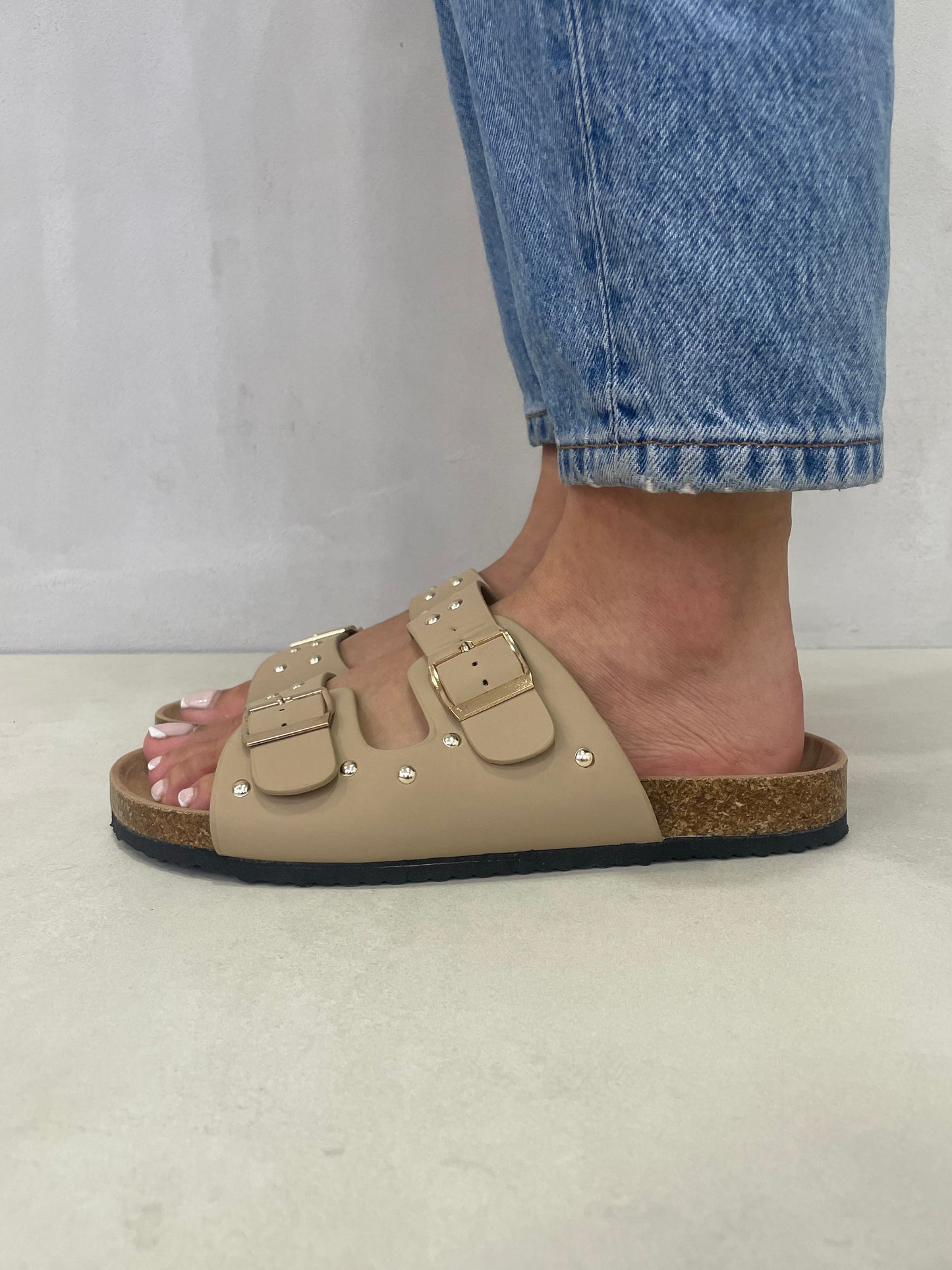 14108 - Sandalias de Mujer Beige con Hebillas