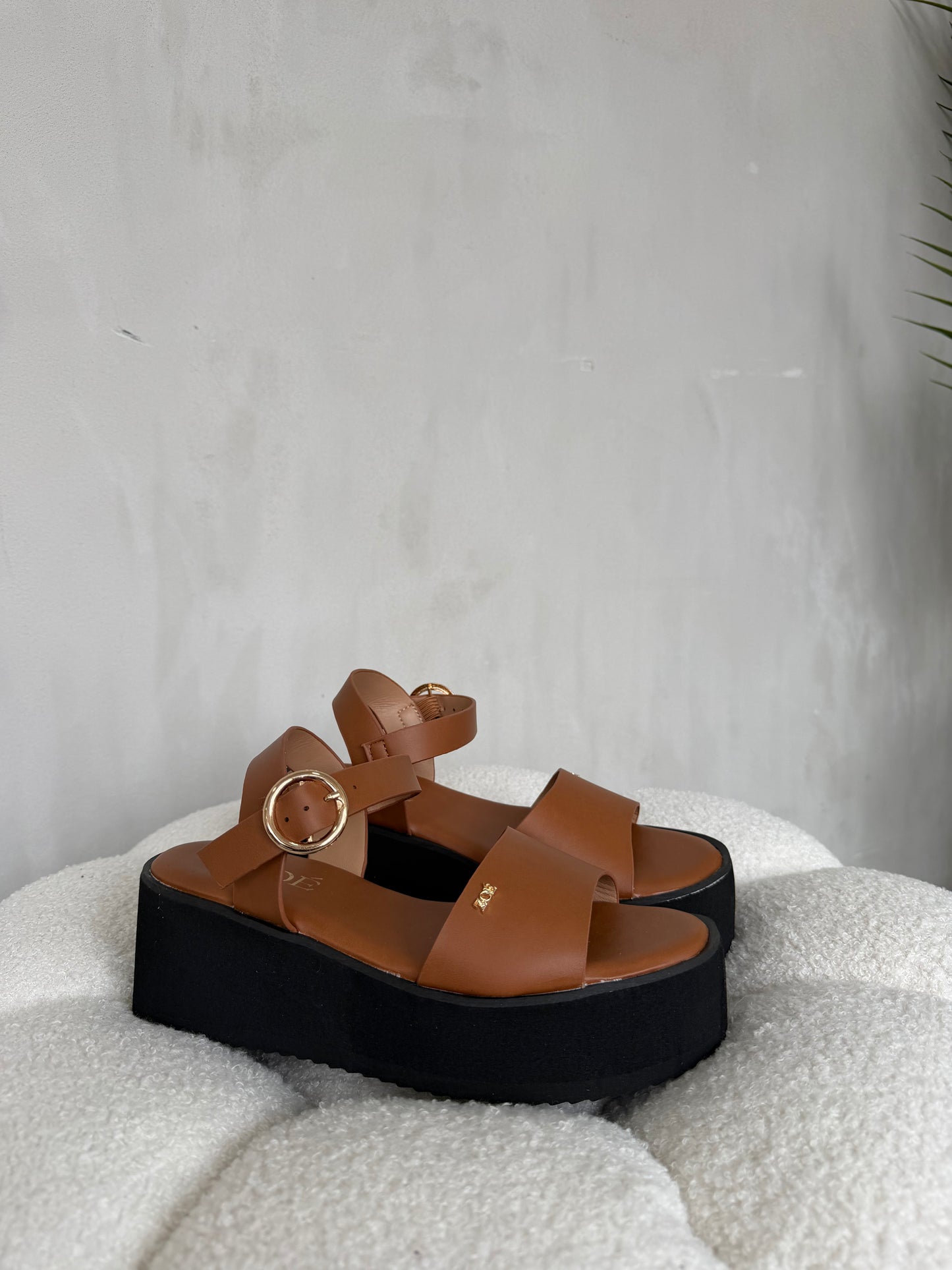 Sandalias 14932 z017 tan