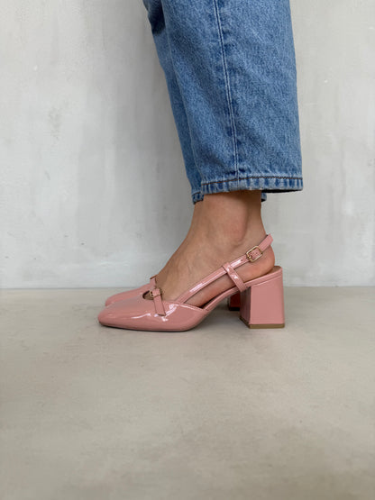 14430 – Zapatos de Tacón Rosa Empolvado con Correas Cruzadas