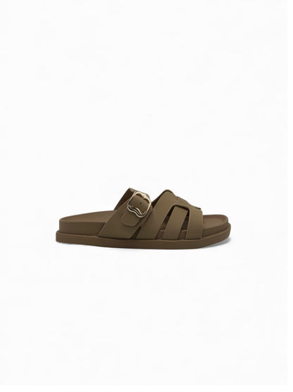 14483 – Sandalias Beige con Hebilla Dorada y Diseño entrelazado