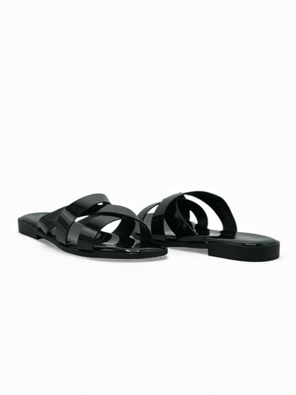 14413 – Sandalias Negras Charol con Tiras Cruzadas