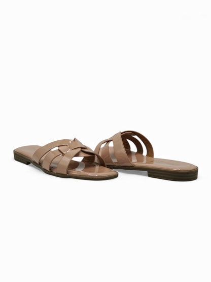 14408 – Sandalias Beige Nude con Diseño Entrelazado y Suela Plana