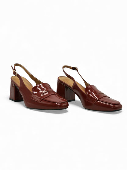 14433 – Zapatos de Tacón Burdeos en Charol con Pulsera Ajustable