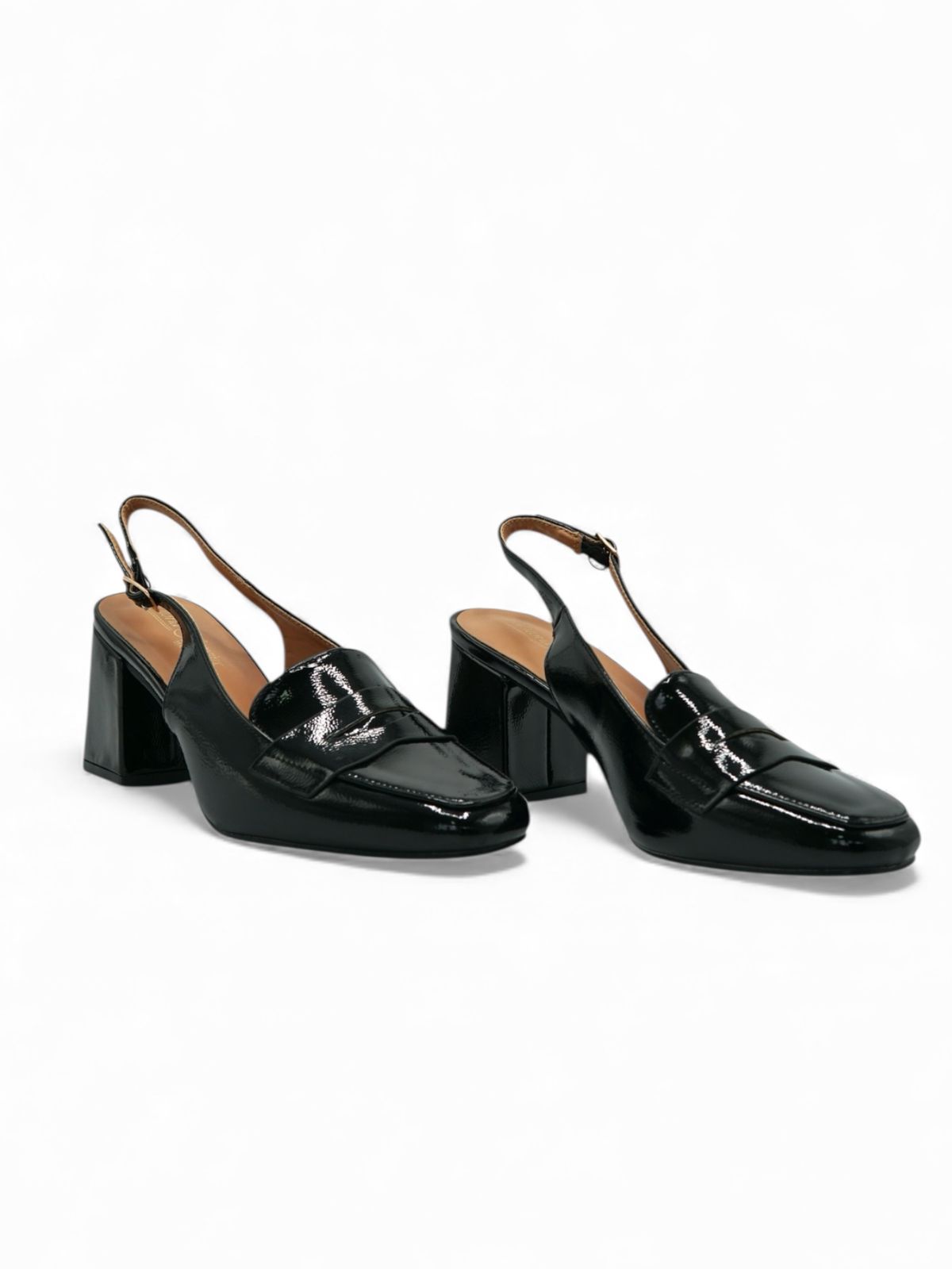 14432 – Zapatos Negros de Charol con Tacón Cuadrado y Pulsera Ajustable