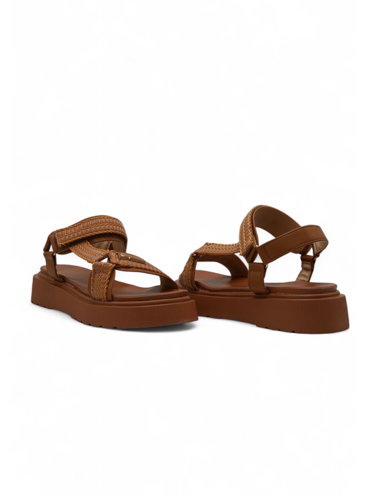 14276 – Sandalias Camel con Plataforma y Cierres Ajustables