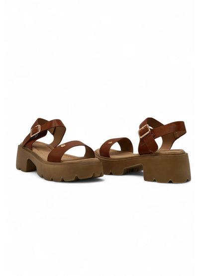 14279 – Sandalias Marrón con Plataforma Chunky y Hebillas Doradas