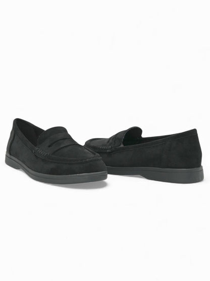 14450 – Mocasines Negros de Gamuza con Suela del Mismo Tono