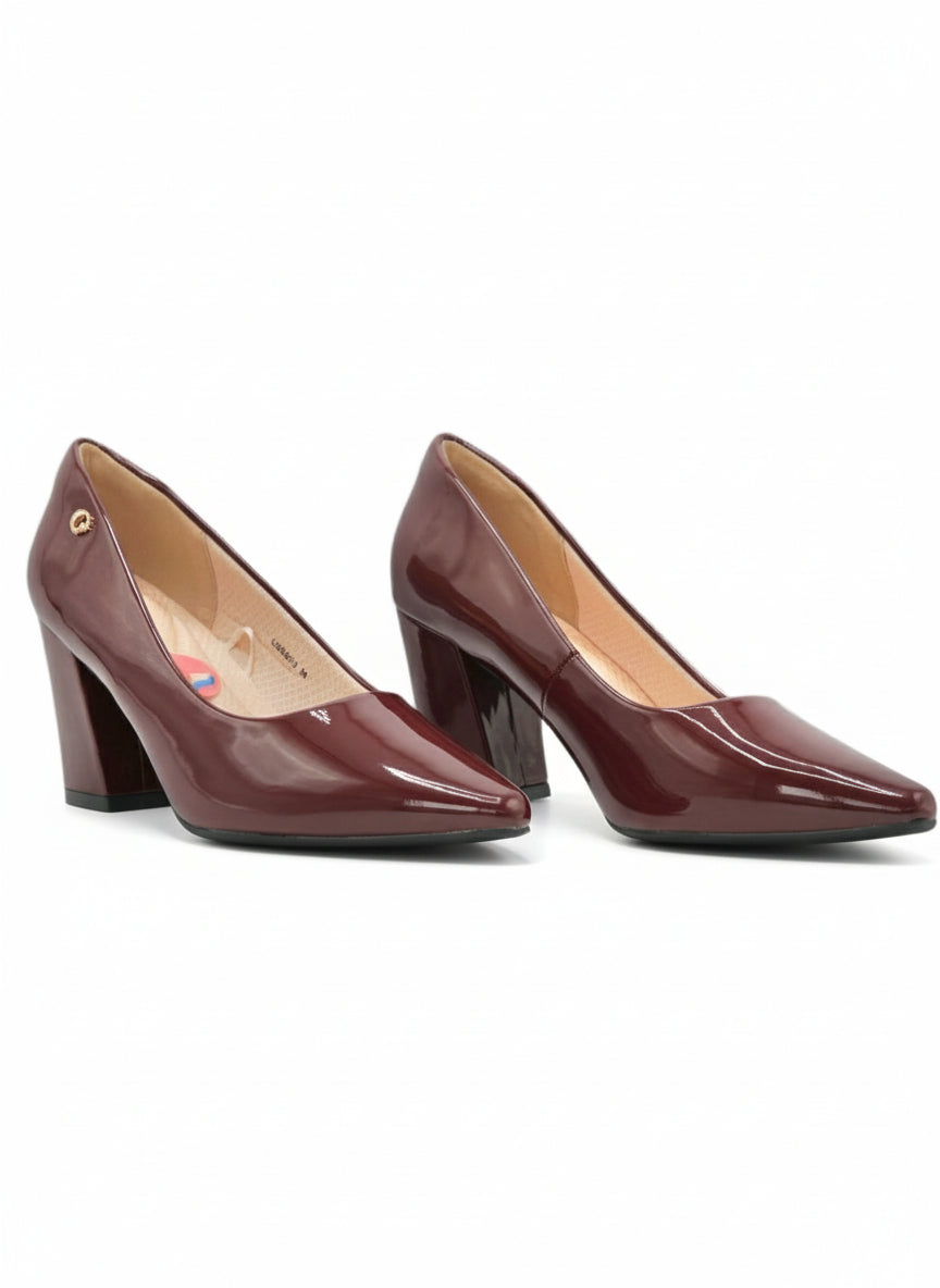 14255 – Zapatos burdeos de charol con tacón alto cuadrado para dama