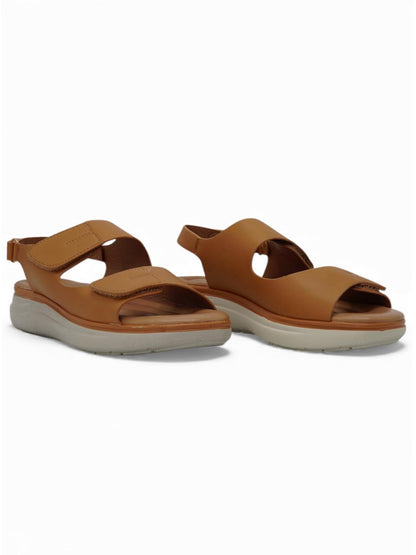 14357 – Sandalias Camel con Plataforma Ergonómica y Correa Ajustable