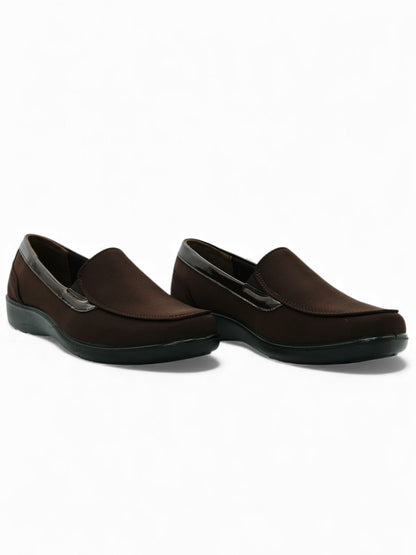 10546 – Zapatos Slip-On Marrón con Suela Ergonómica