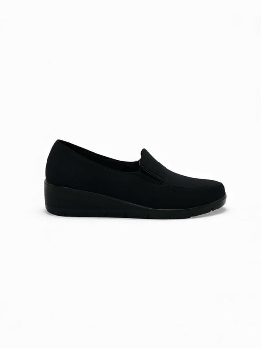 14084 – Zapatos Slip-On Negros Tejidos con Plataforma Ligera