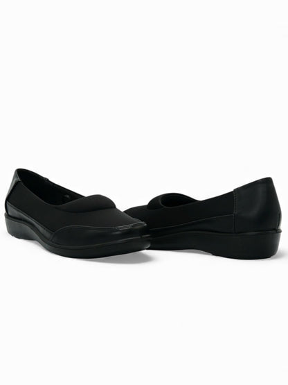 13095 – Zapatos Negros Tejidos con Suela Ergonómica