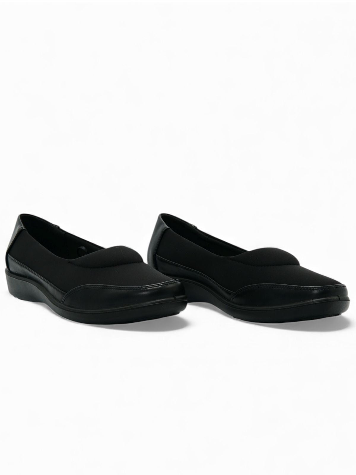 13095 – Zapatos Negros Tejidos con Suela Ergonómica