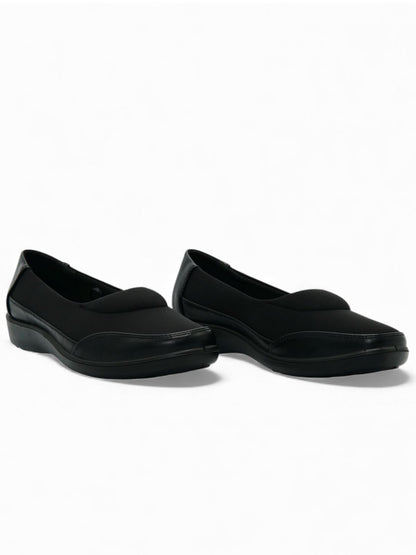 13095 – Zapatos Negros Tejidos con Suela Ergonómica