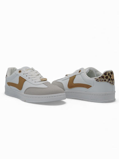 14317 – Zapatillas blancas con detalle beige y estampado animal print para dama