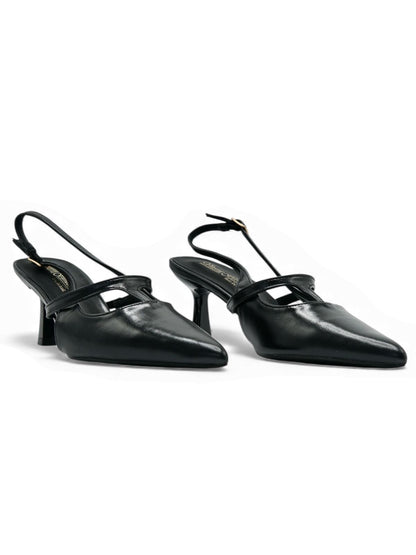 14426 – Zapatos Negros de Tacón Medio con Correa Cruzada