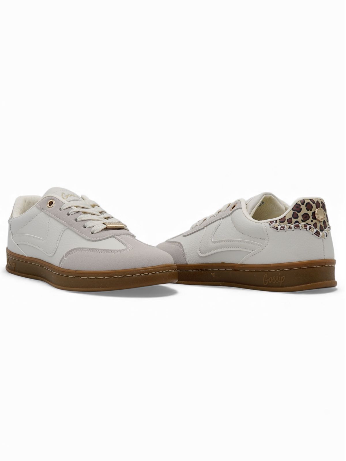 14315 – Zapatillas off white con detalle animal print para dama