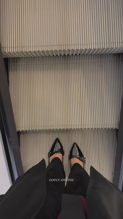 14058 - Tacones Slingback para Mujer en Charol Negro con Hebillas Dorado Rosé